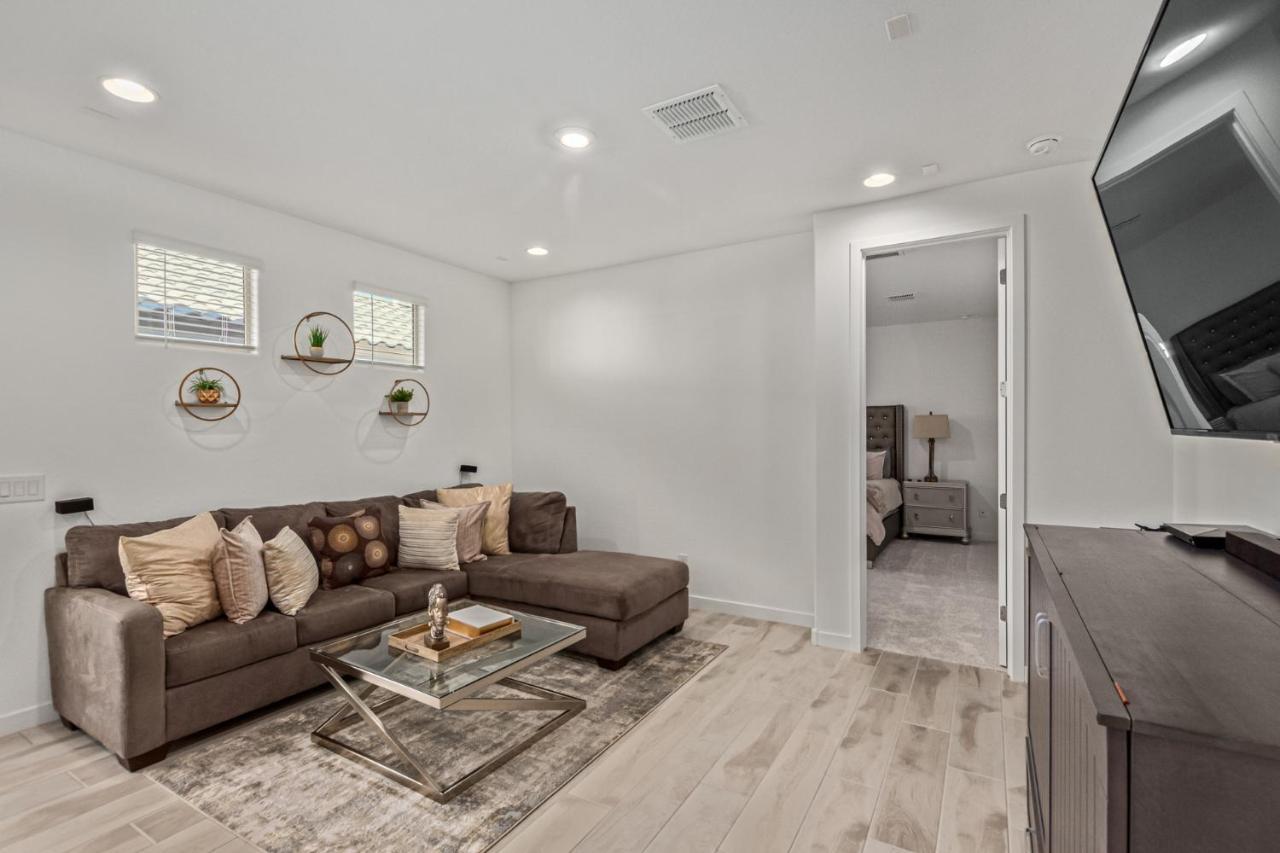 At Your Service - Modern Amenities, Urban Location, Sophisticated Style Phoenix Exteriör bild