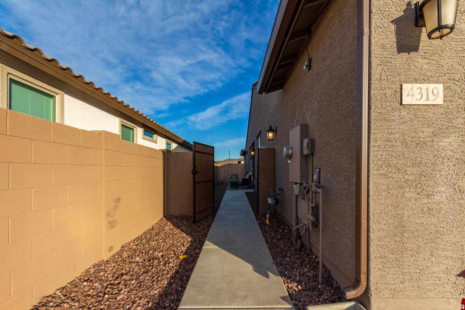At Your Service - Modern Amenities, Urban Location, Sophisticated Style Phoenix Exteriör bild
